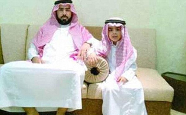 چوب حراج مرد سعودی بر پسرش در فیس بوک