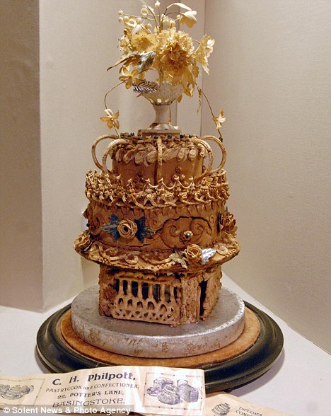 قدیمی ترین کیک عروسی جهان
