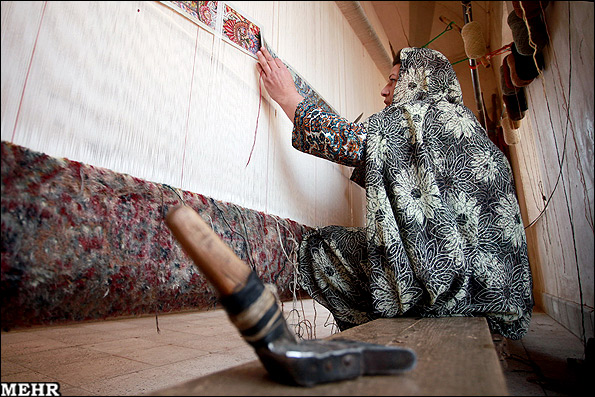 گزارش تصویری: کارگاه سنتی قالیبافی در کرمان  