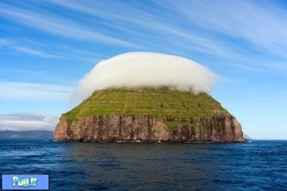 جزیره ای با کلاه ابری 